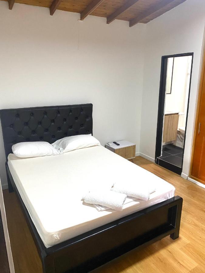 Estadio Apartamentos Меделин Екстериор снимка