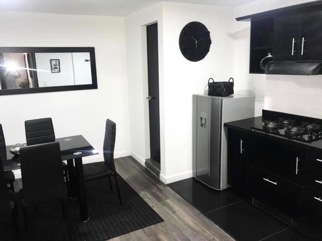 Estadio Apartamentos Меделин Екстериор снимка